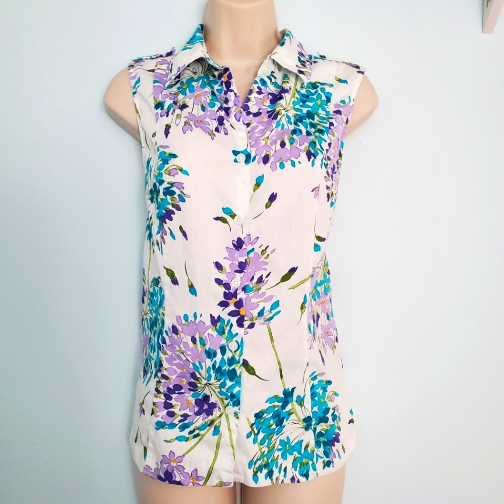 Floral Sleeveless Button Front Top